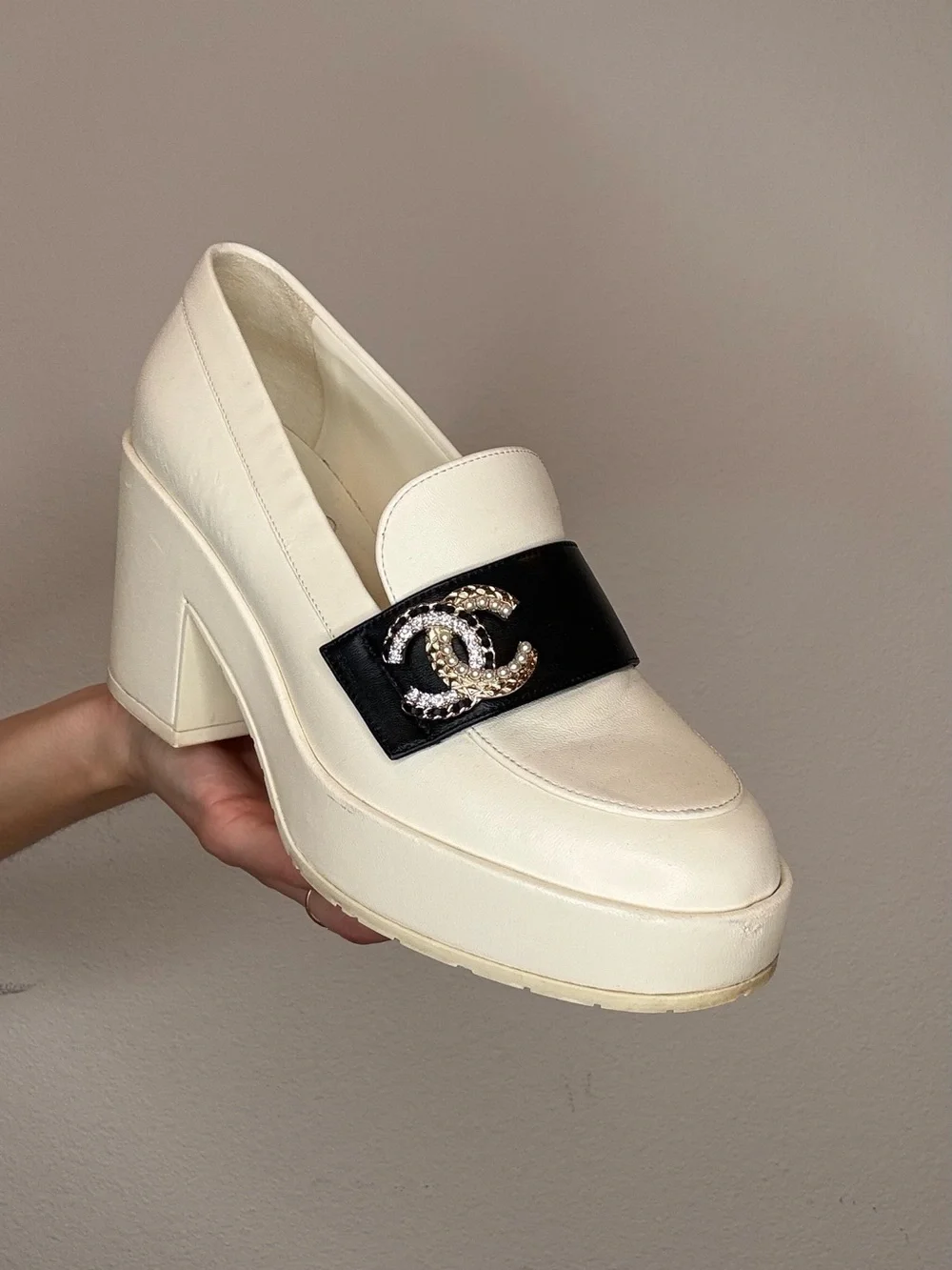 CHANEL White Leather Loafers with Black Band and Crystal CC Emblem